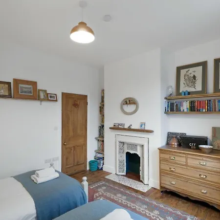 3 Bed In Oc-lr198 *